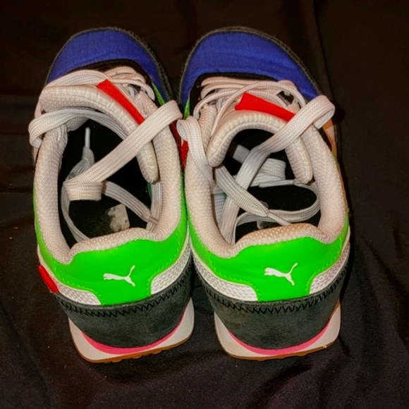 Puma - Picture 3 of 4